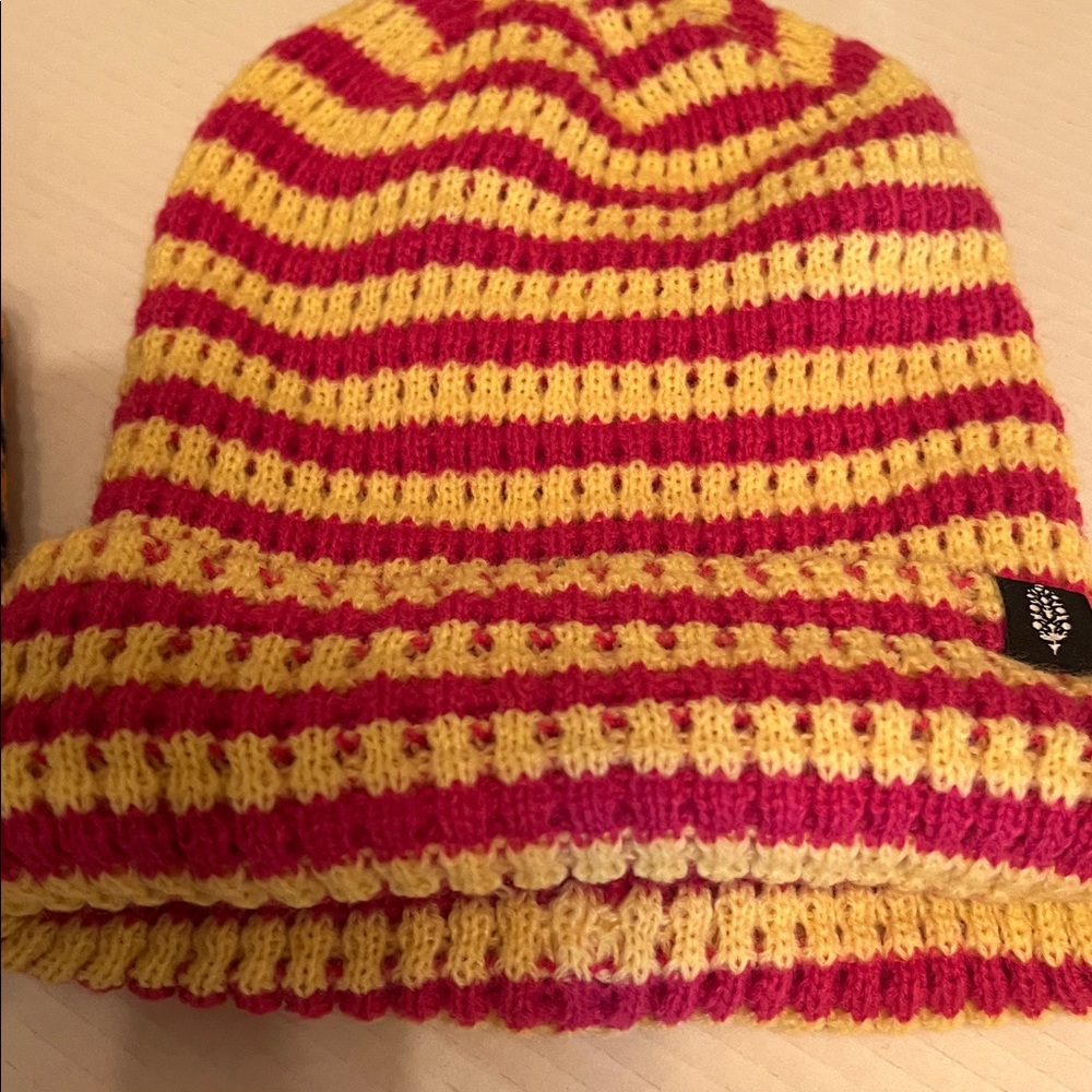 Free People Beanie Hat - Picture 2 of 3